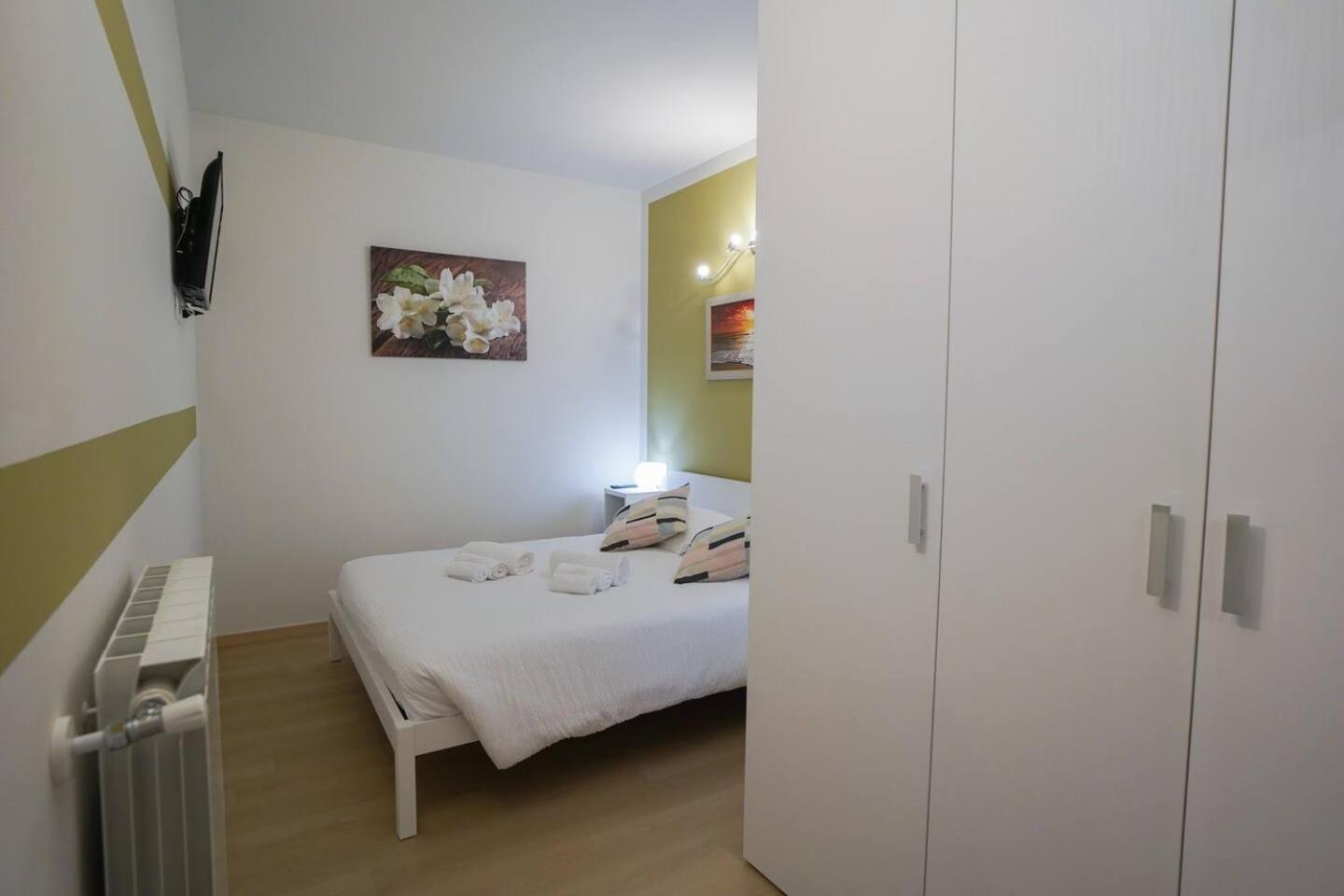 Gelsomino Suite Leonardo Academy, Mxp & Laghi Сесто-Календе Экстерьер фото